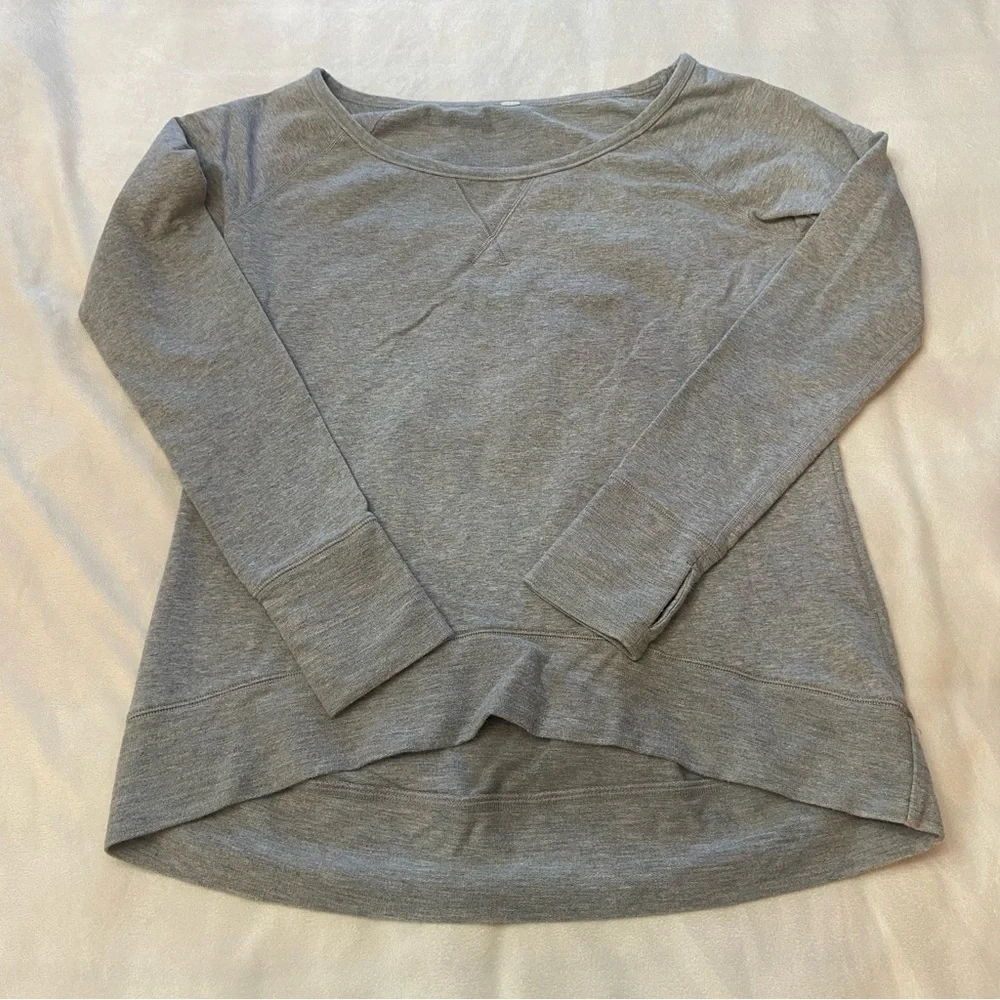 Lululemon Heathered Fossil Meditate Pullover Sweatshirt Size 10 - 2957